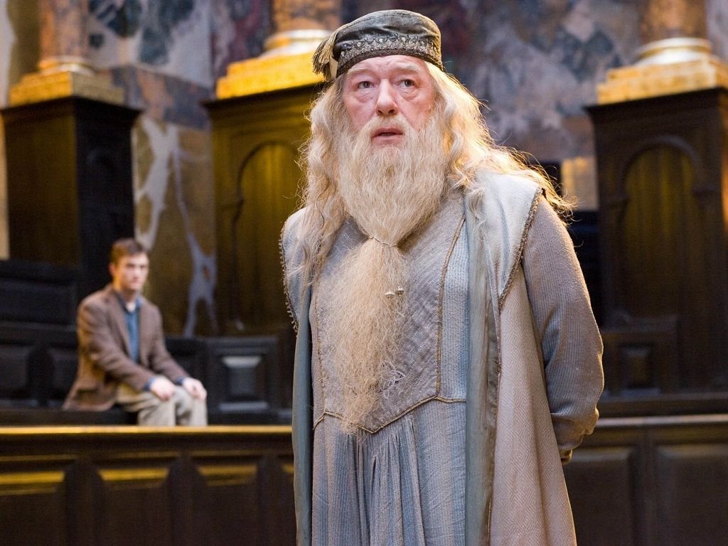 When Richard Harris, the beloved actor who portrayed Dumbledore in Harry Potter, confronted the director shortly before his death, he declared, "If you ever replace me, I’ll f**king kill you."