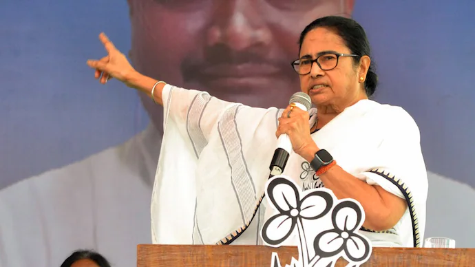 Mamata Banerjee’s Pujo Call: Doctor’s Family Says, “We Celebrated With Her”