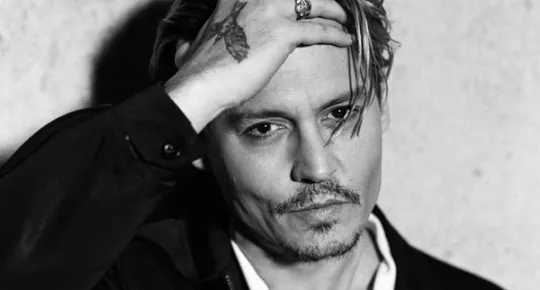 Johnny Depp’s Monthly Expenses: The Shocking Truth Behind His $200K Private Jet and $30K Wine Habit